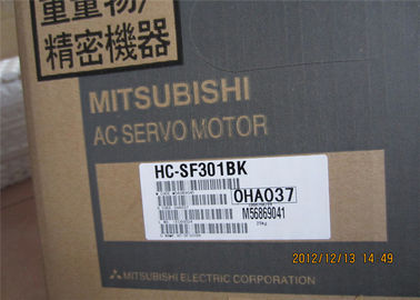 MOTEUR SERVO INDUSTRIEL HC-SF301BK à C.A. de Mitsubishi 3KW pour le nouvel original de machine à coudre