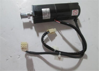 MOTEUR SERVO industriel SGM-A8A3TA11 à C.A. de Yaskawa 80W 200V 0.7A de moteur servo