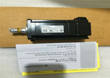 MOTEUR SERVO 2.7A 1.27N.m À C.A. de YASKAWA SGMJV-04ADL21 SIGMA5 400W