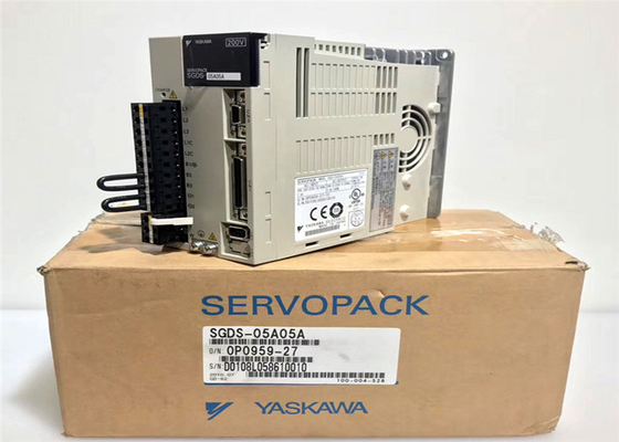 LINEAR DRIVER YASKAWA SGDS-05A05A 500W  230V 3.8A New Original