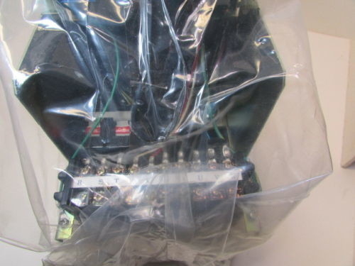 COMMANDE SERVO de la SERVOCOMMANDE SERVOPACK de YASKAWA CACR-SR44Because1CSY414
