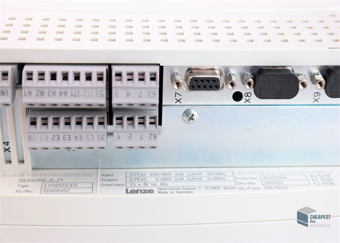 Lenze ​EVS9323-ES SERVO CONTRÔLEUR SÉRIE 9300 400/480 VAC 1,5 KW (2 HP) SERVO INVERSEUR