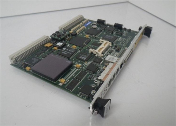 IC694MDL940 GE FANUC Module de sortie de tension CA/CC 24 volts CC