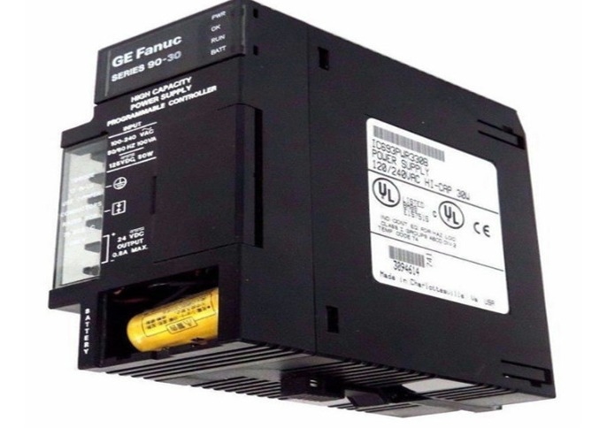 Module d'alimentation électrique GE FANUC IC693PWR330 5 Vdc 30 watts maximum 24 Vdc Relais 15 watts maximum 24