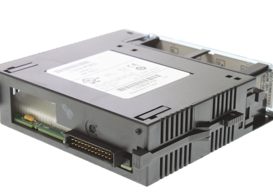 La MÉMOIRE SIMPLE 10K d'UTILISATEUR d'OCTETS du MODULE 80K d'UNITÉ CENTRALE DE TRAITEMENT de FENTE de GE FANUC IC693CPU341 S'ENREGISTRE