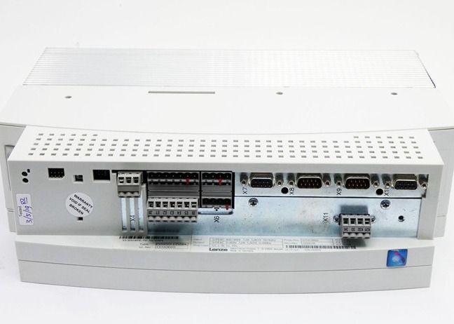 Lenze EVS9324-EPV004 Servocontrôleur SÉRIE 9300 400 / 480VAC 3.0 KW 4 HP