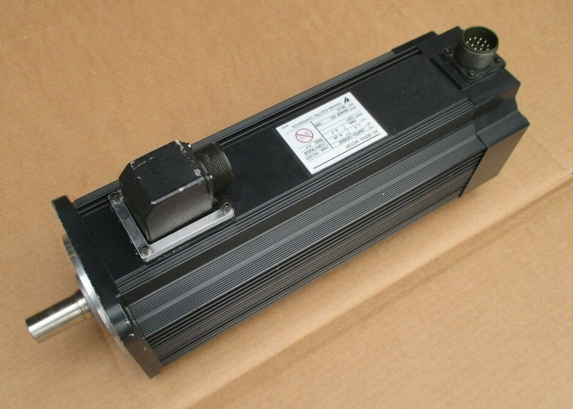 USAFED-13CB20E 1,3 kW 8,34 N/m 1500 t/min 9,7A Nouveau d'origine 3 à 5 jours ouvrables Livraison