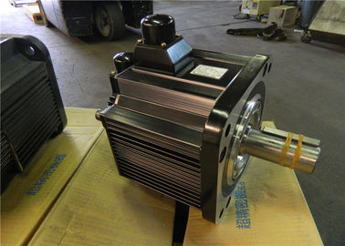 Industrial Servo Motor  Yaskawa  Electric 18.6 N . m  SGMG-30A2AB  23.8 Amp  1500 rpm
