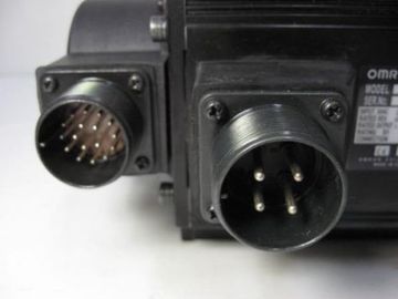 OMRON AC Servo Motor R88M-G4K020T-Z 4000W 200V 2000r/min alarm codes, parameters