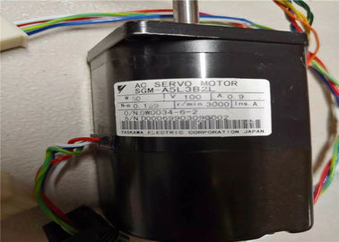 New ndustrial  Yaskawa AC SERVO MOTOR W:50 V:100 A:0.9 RPM:3000 SGM-A5L3B2L