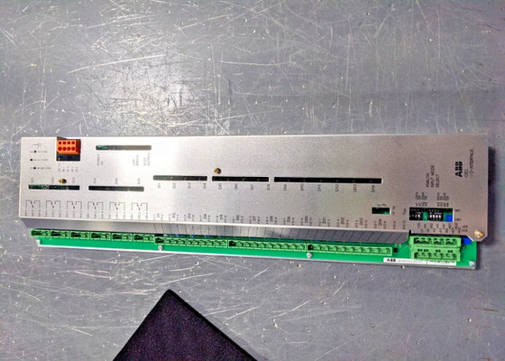 ABB UFC719AE01 Module I O numérique analogique 3BHB003041R0101, précision ±0,1%