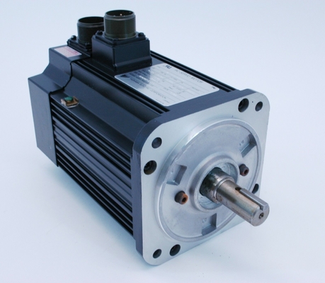 Le moteur servo de C.C à C.A. d'USAGED-05AS2S A ENTRÉ nouveau original de 2AMP 3PH 200V, le jour 3-5 ouvrable de pour fournir le temps.