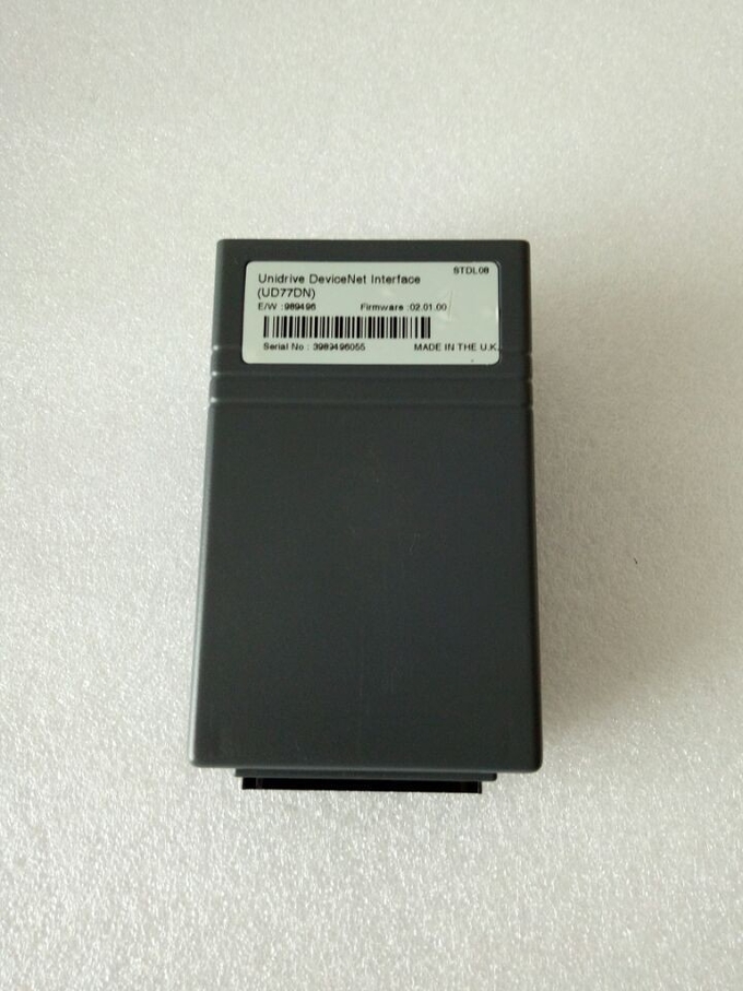 INTERFACE du COPROCESSEUR UNIDRIVE DEVICENET d'APPLICATION de COMMUNICATION d'Emerson UD77DN 0