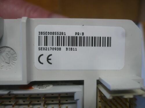 3BSE008552R1 DI811 tout neuf et original, poids : 0.2kg, jour de 3 -5working de fournir le temps. 0
